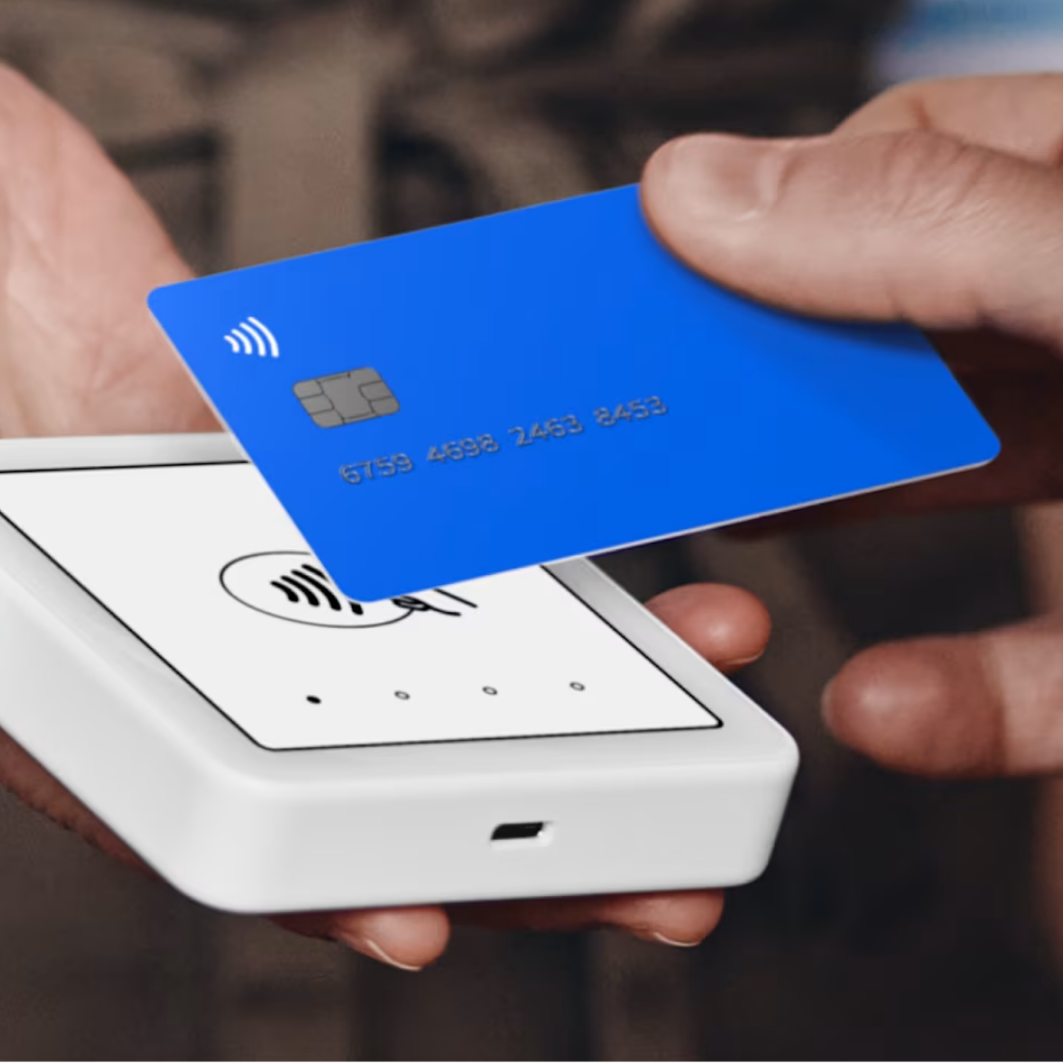 SumUp Solo Card Reader – Portable Contactless Card Payment Terminal - Image 2